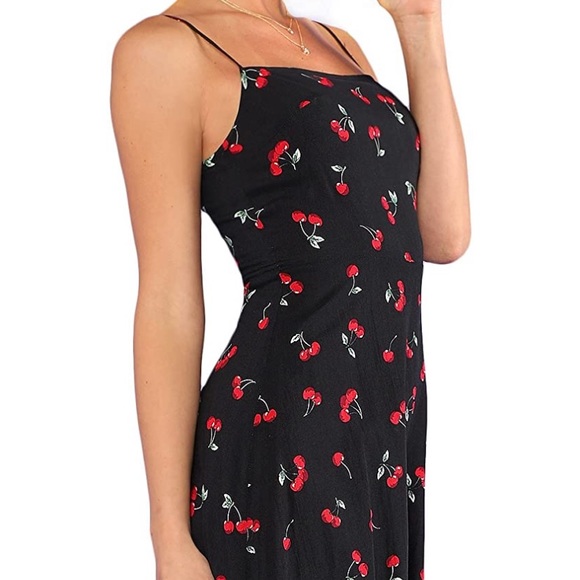 cherry dress - Picture 3 of 3